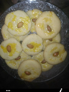 A picture of Nan khatai.
