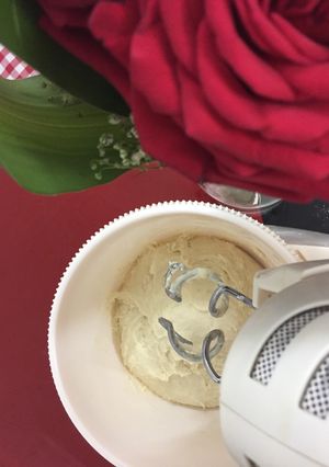 صورة لوصفة عجينة طرية للفطائر والبيتزا (الربع ساعة)