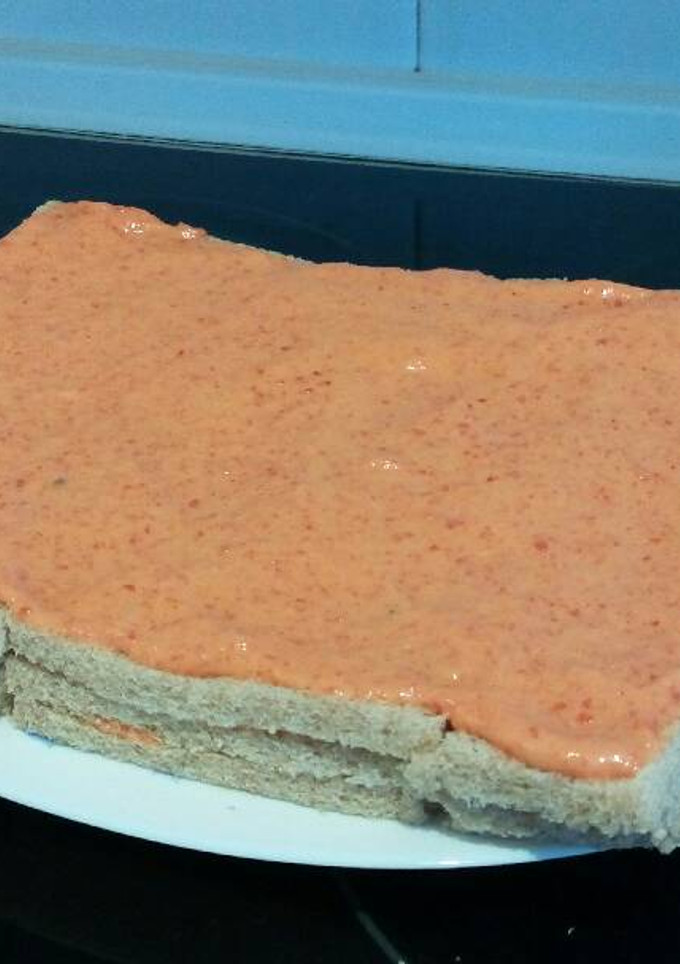 Una foto de Pastel frío de espárrago y pimiento