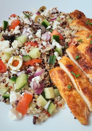 Szìnes quinoa saláta recept fotója