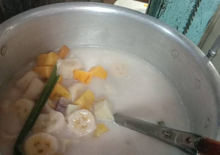 Kolak pisang dan ubi jalar