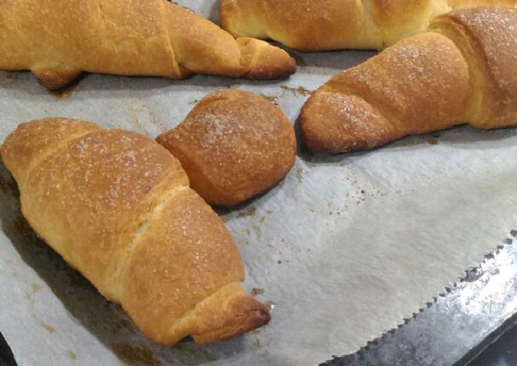 Recetta di Veloce Cornetti alla nutella,by cucina di benedetta