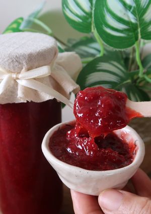 Foto resep Selai Strawberry Homemade 🍓