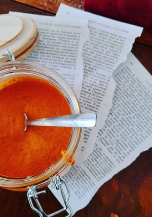 Une photo de Sauce super crémeuse et vegan au poivron rouge