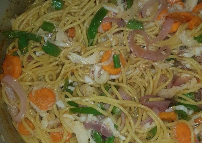 Stir fried veggies Pasta Recipe by muna naseer - Cookpad