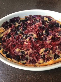 A picture of Berries clafoutis.