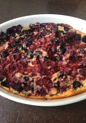 A picture of Berries clafoutis.