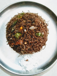 தாளித்த ராகி கார சேமியா (Thaalitha raagi kaara semiya recipe in tamil) செய்முறை முக்கிய புகைப்படம்