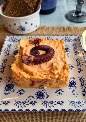 Foto principal de Ensaladilla Rusa de Boniato y Pulpo con Mayonesa al Pimentón!!!!