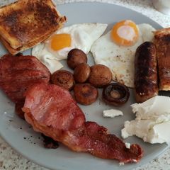 A picture of Late Breakfast and Brunch time so had this for Lunch 💙.