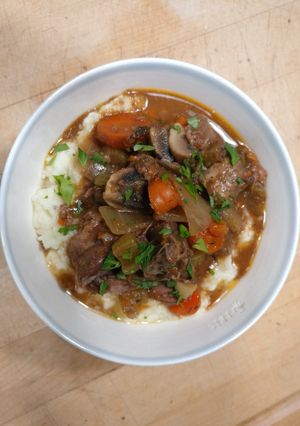 A picture of Low Carb Slowcooker Beef Stew.
