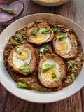 Scotch eggs in Spinach Gravy base