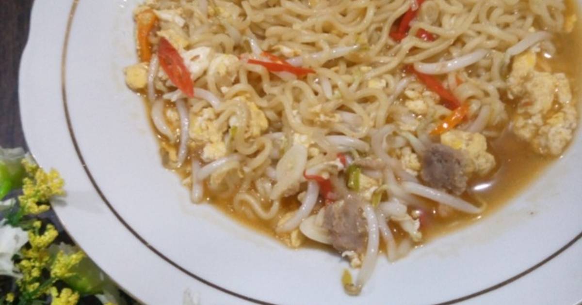 Resep Indomie Goreng Nyemek Oleh Diandra Pujiarini Maulani Cookpad