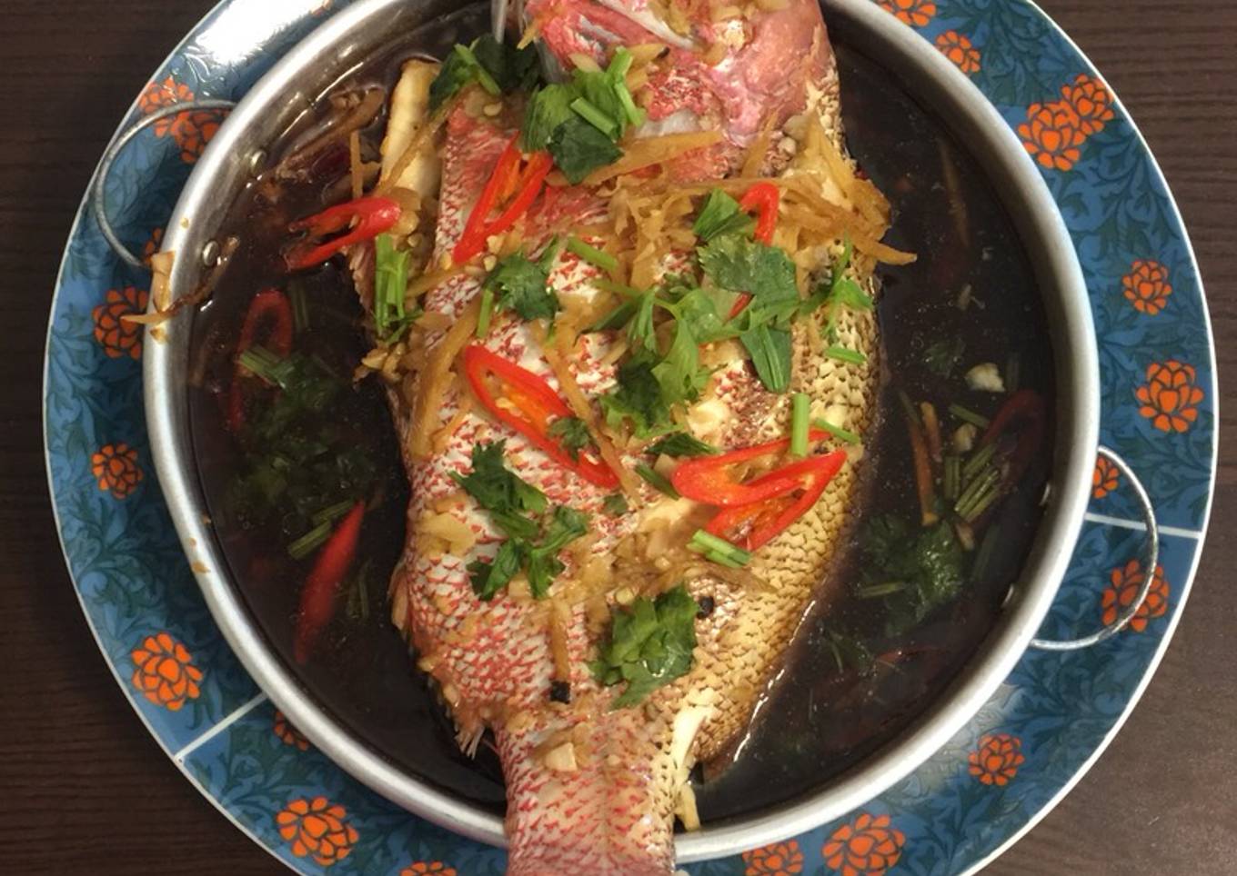 Steam garlic ginger fish