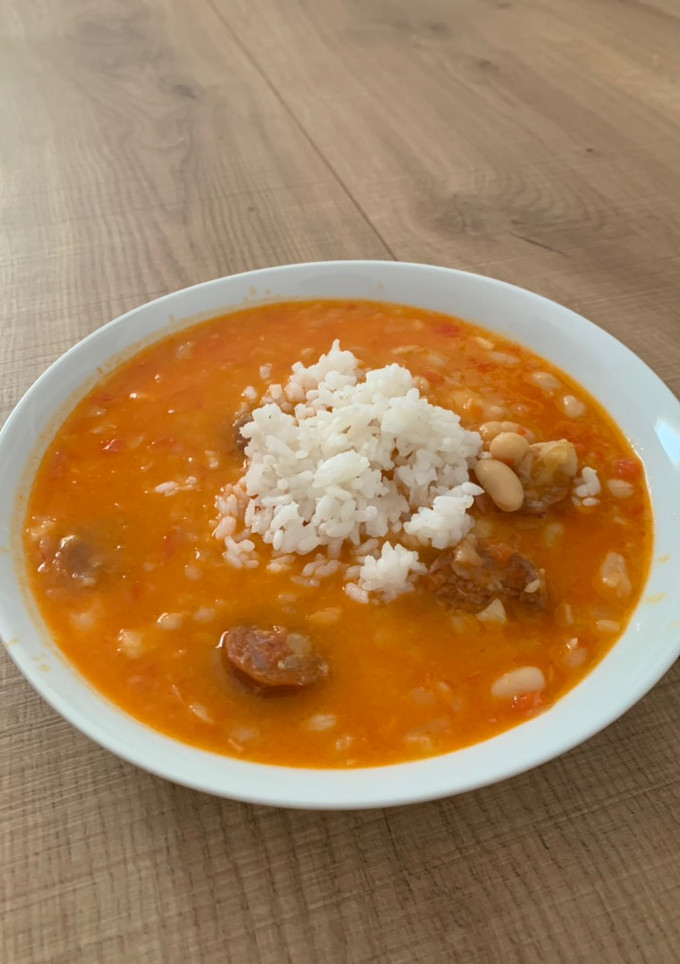 Una foto de Alubias blancas con arroz en Thermomix