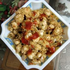A picture of Makhana bhel.