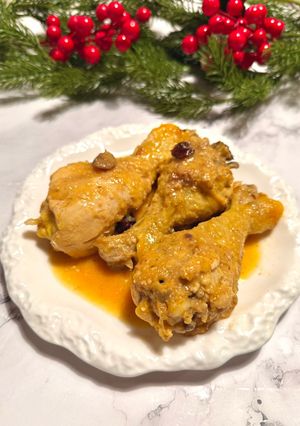 Una foto de Jamoncitos de pollo a la naranja con pasas - Adviento Navidad Cookpad