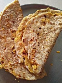 पुरणपोळी (puranpoli recipe in marathi) रेसिपी चे मुख्य फोटो