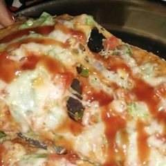 A picture of #pizza.