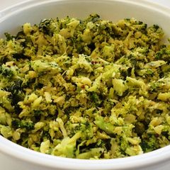 Broccoli Thoran തോരന് A picture of Broccoli Thoran തോരന്.