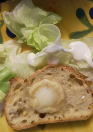 Une photo de Salade verte vinaigrette chevre chaud et miel