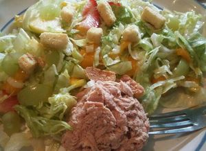 Una foto de Ensalada frutal!