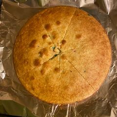 A picture of Family Favorite Lemon Olive Oil Cake 🍰.
