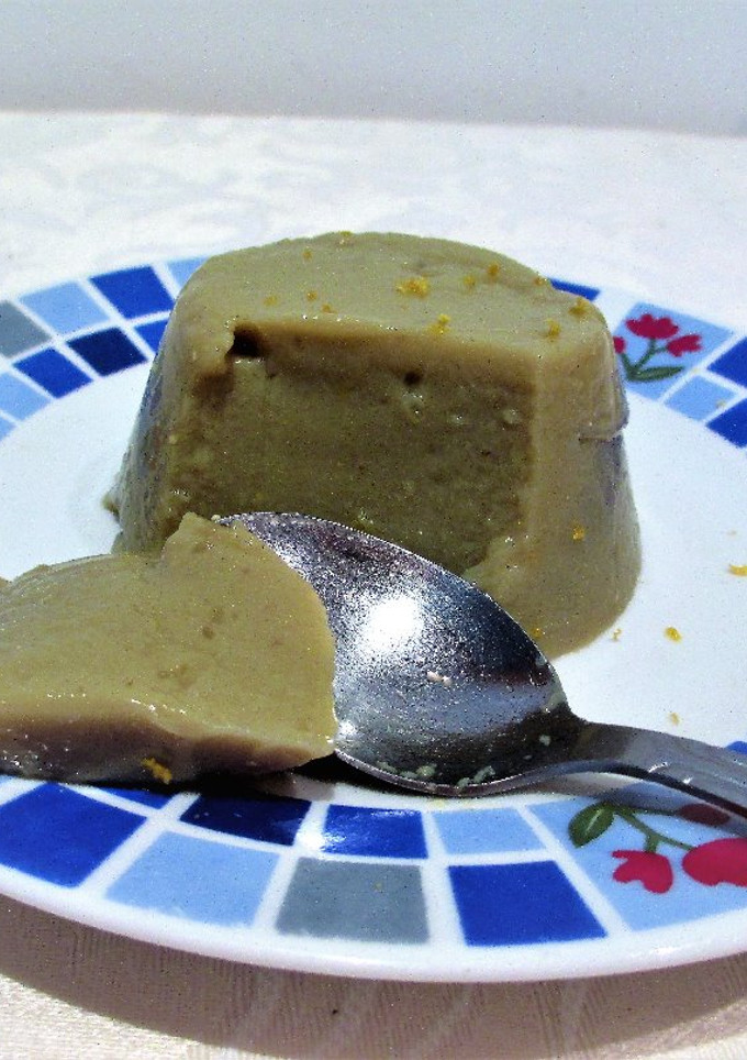 Una foto de Cuajada con té Matcha al vainilla