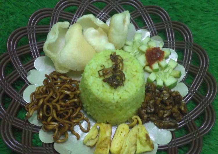 Nasi Kuning Wangi Sedep (Rice Cooker)