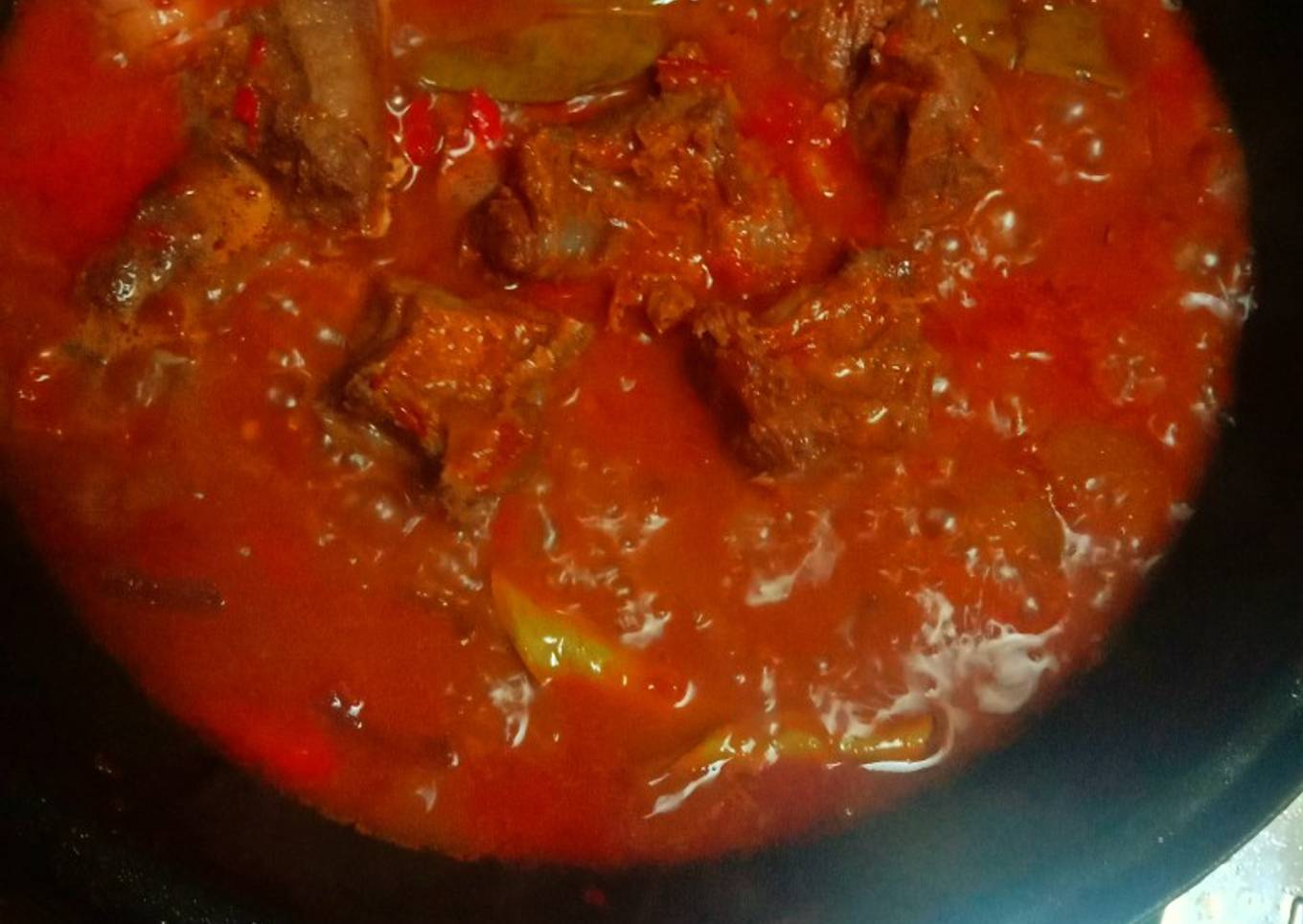 Daging sapi kuah mercon