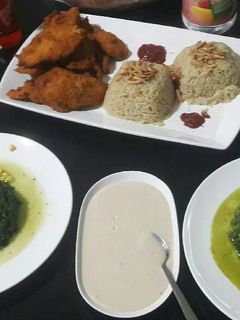 صورة لوصفة شنيتسل ورز وتبولة