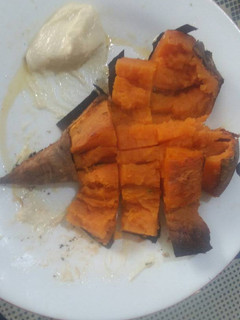 Una foto de Boniatos con Ajo blanco