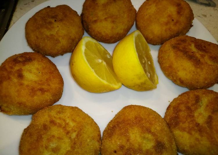 Recipe of Quick Crispy crab cakes