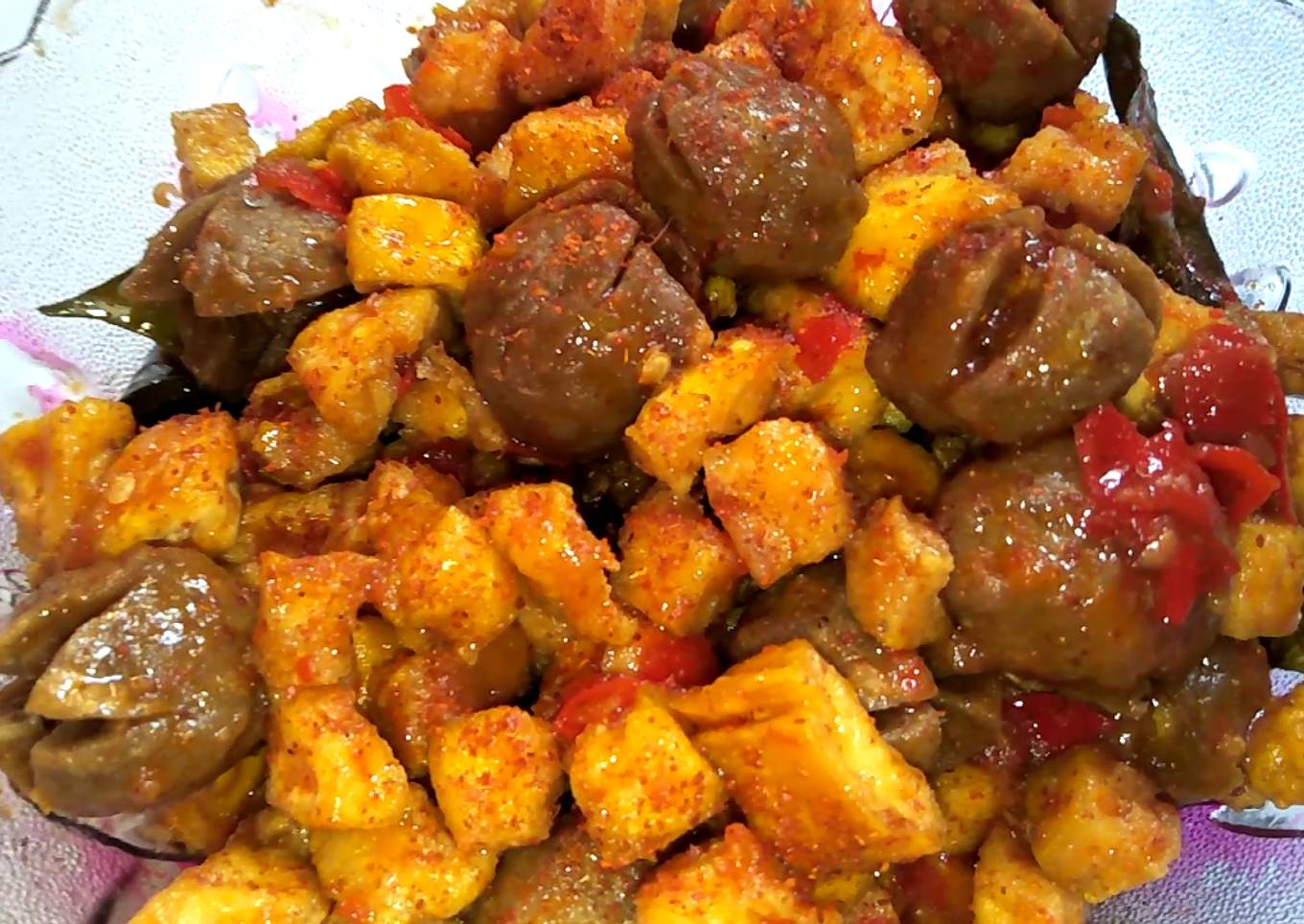 Cemilan tahu bakso sapi pedas manis