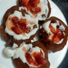 A picture of Chocolatty golgappa.