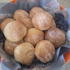 A picture of Portuguese buns.