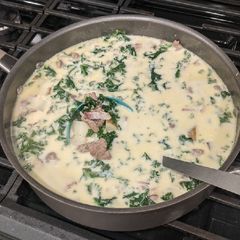 A picture of Zuppa Toscana.