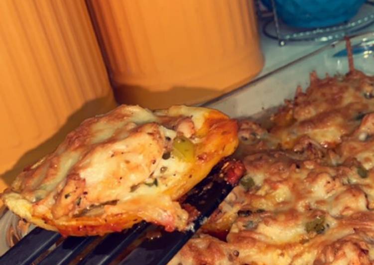 قوالب البطاطس بالدجاج وصوص الطماطم