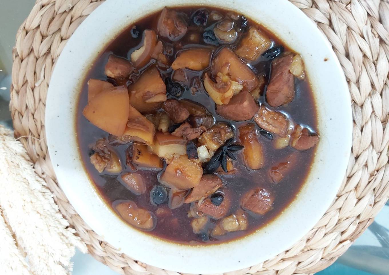 Babi Kecap anti amis