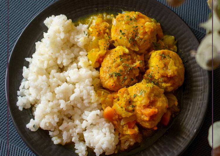 Arroz con albóndigas de pollo al curry sin gluten y sin leche (Thermomix)