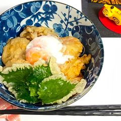 A picture of Tempura Bowl (Tendon 天丼).