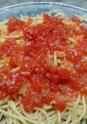 Una foto de Fideos a la salsa