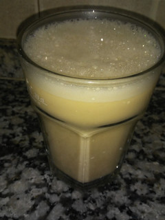 Una foto de Licuado de Naranja, avena y chía