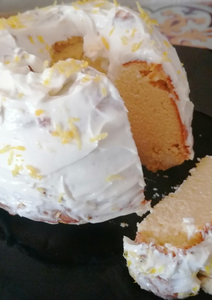 Una foto de Panqué de limón keto 🍋🍞