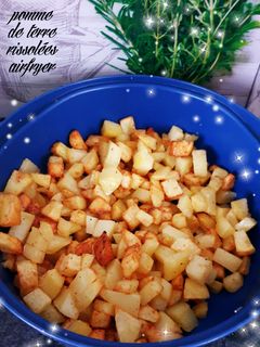 Une photo de Pommes de terre rissolées cuisson à air chaud #airfryer