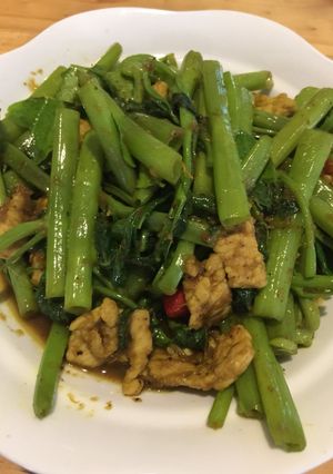 รูปของ ผักบุ้งผัดพริกแกงหมู