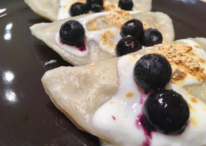 Blackberry pierogi (dumplings)