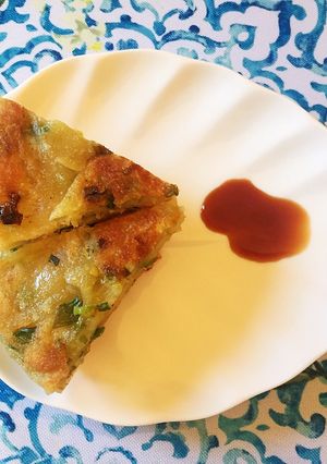 咔滋咔滋的酥脆蔥油餅 的食譜成品照片