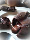 Gâteau moelleux très rapide, cœur très coulant au chocolat