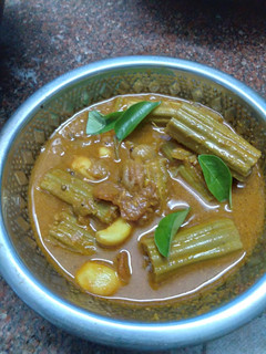 முருங்கைக்காய் புளி குழம்பு செய்முறை முக்கிய புகைப்படம்